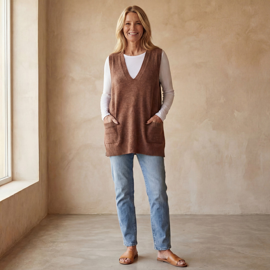 AROLA - Cozy Knit Vest