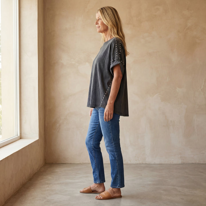 BELLA - STUDDED OVERSIZED TEE