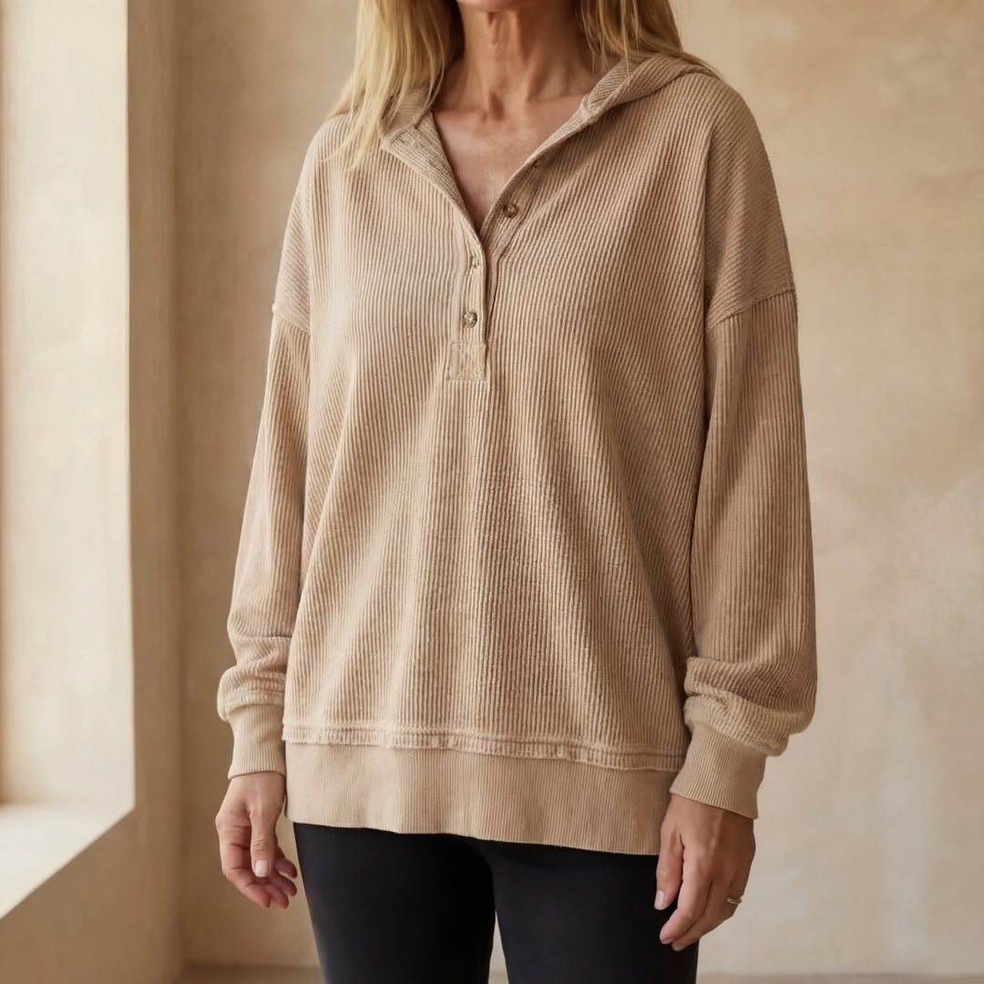 AREMIA - STYLISH HOODIE