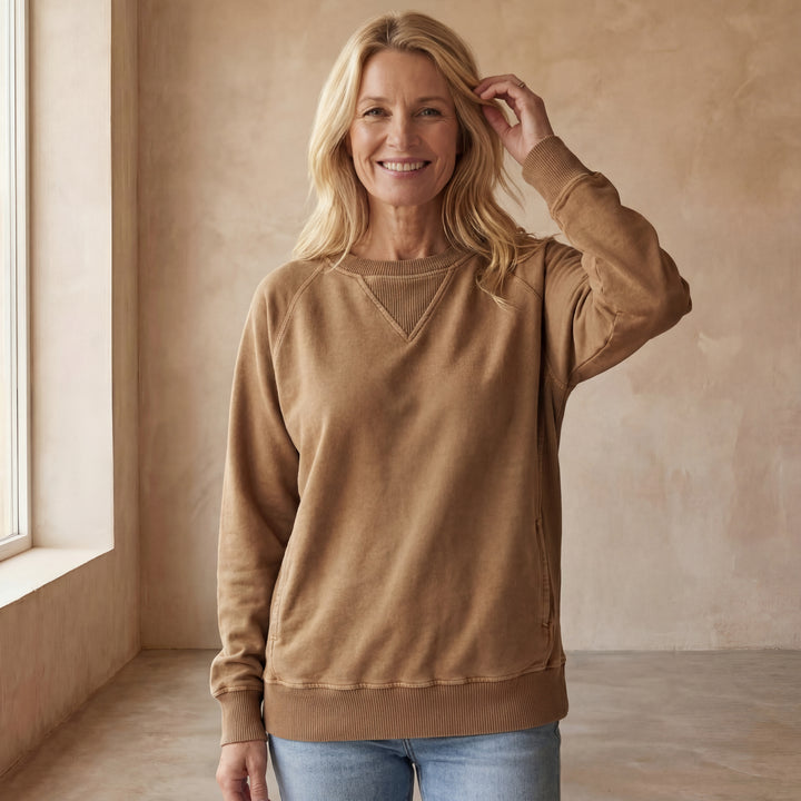 VIOLA - Ribbed Accent Pocketed Pullover